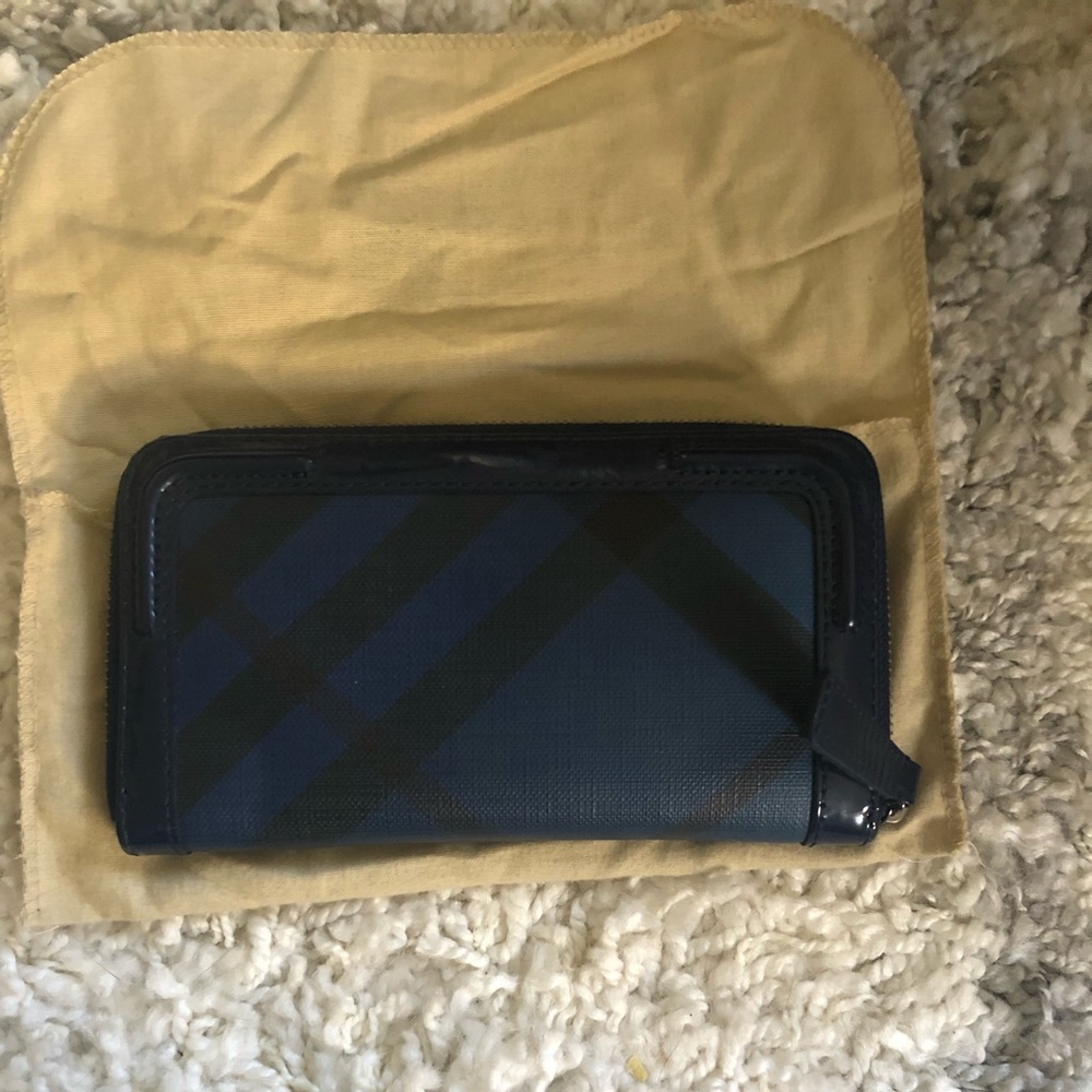 Burberry blue toned wallet